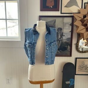 Vintage Denim Vest with Black Velvet Collar